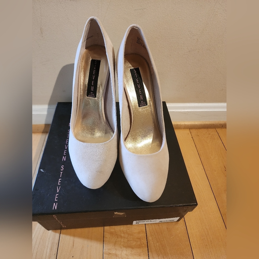 STEVEN STEVE MADDEN MERCYY Sand Suede Designer Platform Heels Pumps